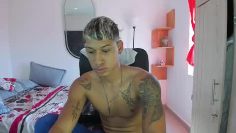 slim_master12 online show from 02/15/25, 03:17