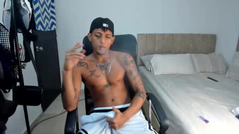 slim_master12 online show from 12/04/25, 09:56