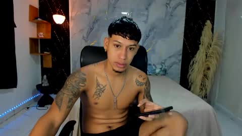 Snapshot of slim_master12 chatting on 04/19/26, 01:16 slim_master12 online show from 04/19/26, 01:16