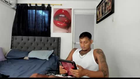 slim_master12 online show from 06/17/26, 08:32