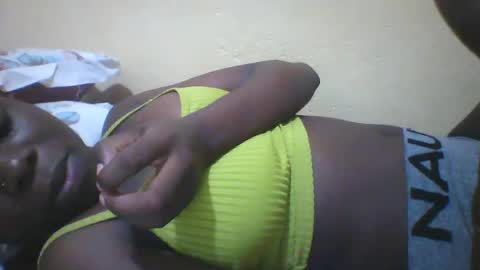slim_petite_ebony online show from 01/30/25, 02:49