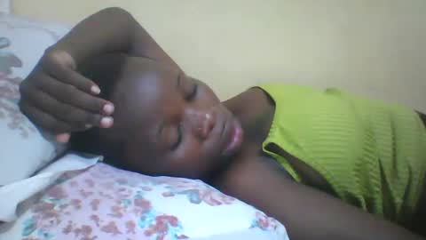 slim_petite_ebony online show from 01/31/25, 02:15