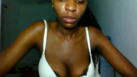 slimandthick1 online show from 03/06/26, 12:40