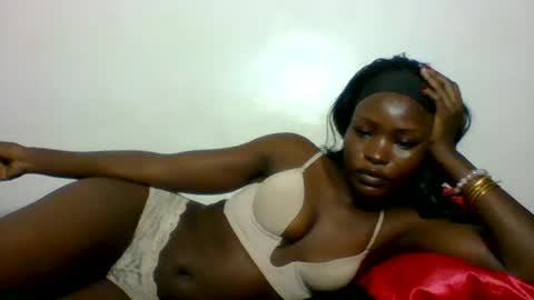 Snapshot of slimdiva chatting on 07/21/26, 05:32 slimdiva online show from 07/21/26, 05:32