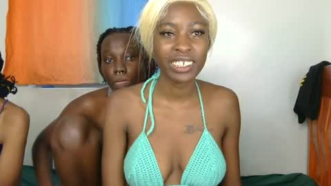 slimdoll2 online show from 06/19/26, 01:04