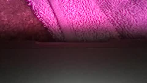 Snapshot of slimedge1243 chatting on 11/22/25, 06:45 slimedge1243 online show from 11/22/25, 06:45