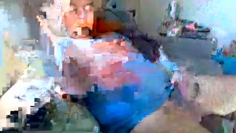 Snapshot of slimjim2090 chatting on 10/30/25, 07:36 slimjim2090 online show from 10/30/25, 07:36