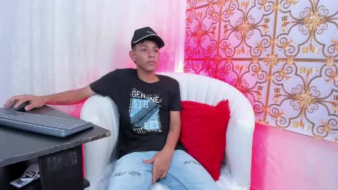 SlimLatino  online show from 04/05/26, 12:13