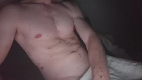 Snapshot of slimnlean chatting on 10/29/25, 01:19 slimnlean online show from 10/29/25, 01:19