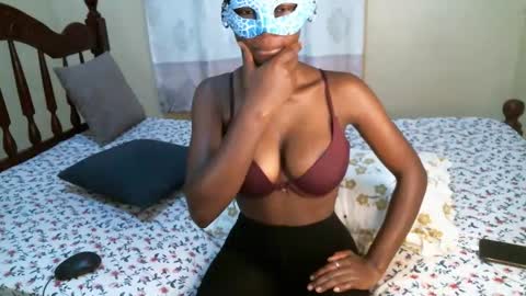 slimqueenbae online show from 09/15/25, 06:24