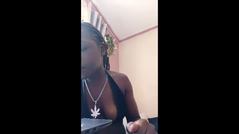 Snapshot of slimthickbarby chatting on 04/13/26, 08:20 slimthickbarby online show from 04/13/26, 08:20