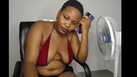 Snapshot of slimy_cunt chatting on 12/11/24, 02:30 Jemila online show from 12/11/24, 02:30