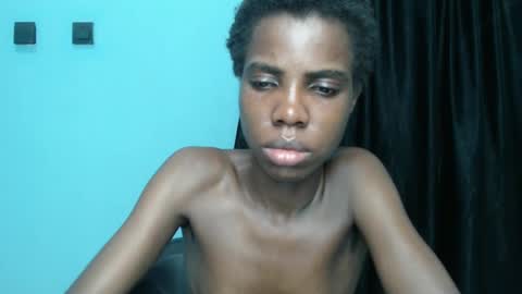 Snapshot of slimzyxdoll chatting on 03/05/25, 02:03 slimzyxdoll online show from 03/05/25, 02:03