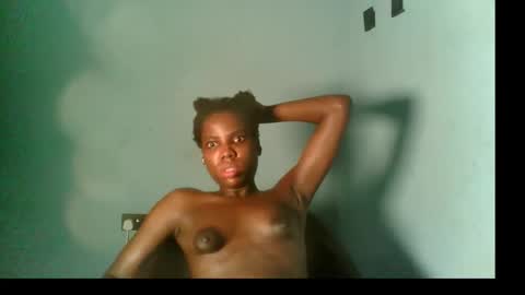 Snapshot of slimzyxdoll chatting on 09/18/25, 01:24 slimzyxdoll online show from 09/18/25, 01:24