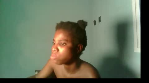 Snapshot of slimzyxdoll chatting on 09/22/25, 04:20 slimzyxdoll online show from 09/22/25, 04:20