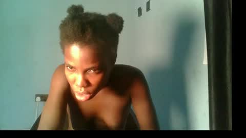 Snapshot of slimzyxdoll chatting on 09/26/25, 11:25 slimzyxdoll online show from 09/26/25, 11:25