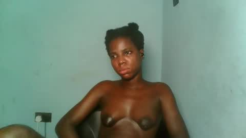 Snapshot of slimzyxdoll chatting on 10/06/25, 04:43 slimzyxdoll online show from 10/06/25, 04:43