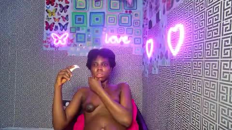 Snapshot of slimzyxdoll chatting on 12/15/25, 12:26 slimzyxdoll online show from 12/15/25, 12:26