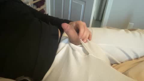 Snapshot of slinger123444 chatting on 01/27/25, 12:12 funtimez online show from 01/27/25, 12:12