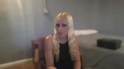 slip_inslide online show from 12/04/25, 10:18