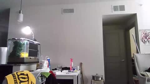 Snapshot of slipinside3 chatting on 11/28/25, 06:10 Matt online show from 11/28/25, 06:10