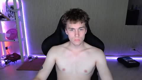 Snapshot of slippery_baby chatting on 08/03/26, 09:07 Mila online show from 08/03/26, 09:07