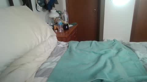 slippery_duck online show from 01/23/25, 06:35