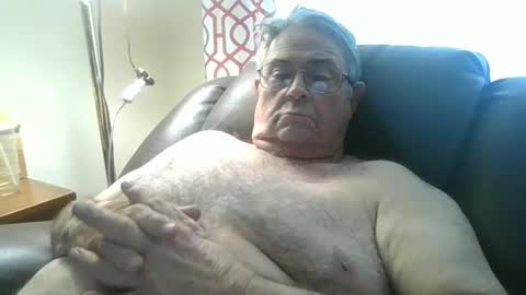 slippery_duck online show from 12/14/25, 05:18