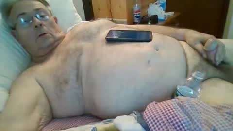 slippery_duck online show from 04/28/26, 04:45
