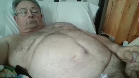slippery_duck online show from 04/29/26, 06:03