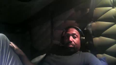 slipperyballs900 online show from 04/26/26, 08:39