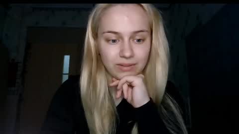 sloanne___ta online show from 04/21/26, 02:34