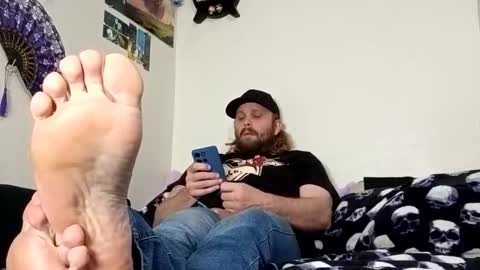 Mr King Feet 69 online show from 05/23/26, 07:40