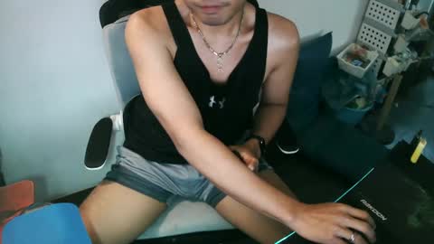 Snapshot of slothfully chatting on 01/12/25, 07:42 slothfully online show from 01/12/25, 07:42