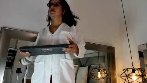 slut_milf_ online show from 06/24/26, 12:48