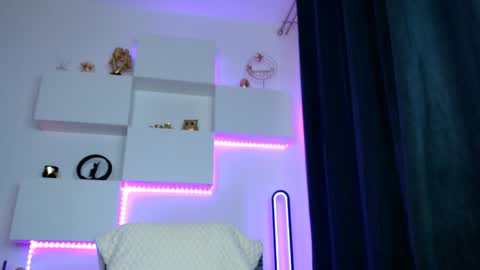 Ariana online show from 03/30/26, 08:48