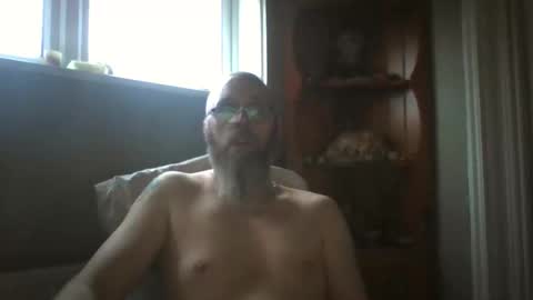 Snapshot of slutfucker20 chatting on 04/17/26, 06:55 slutfucker20 online show from 04/17/26, 06:55