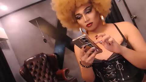 Snapshot of sluthotcummer69x chatting on 02/12/26, 04:57 EMPRESS GODDESS KRISTINE online show from 02/12/26, 04:57