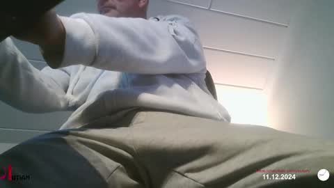  SLUTIAM   online show from 12/11/24, 08:04