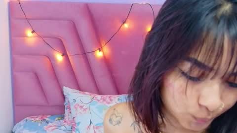 Snapshot of slutlittlecamila chatting on 02/20/26, 06:26 CAMILA online show from 02/20/26, 06:26