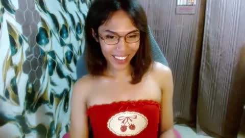 Snapshot of slutqueen_raz chatting on 04/25/26, 07:33 Raz online show from 04/25/26, 07:33
