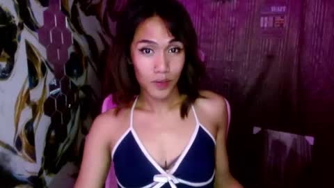Snapshot of slutqueen_raz chatting on 05/03/26, 05:41 Raz online show from 05/03/26, 05:41
