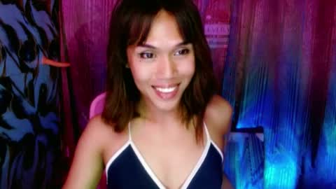 Snapshot of slutqueen_raz chatting on 06/21/26, 07:38 Raz online show from 06/21/26, 07:38