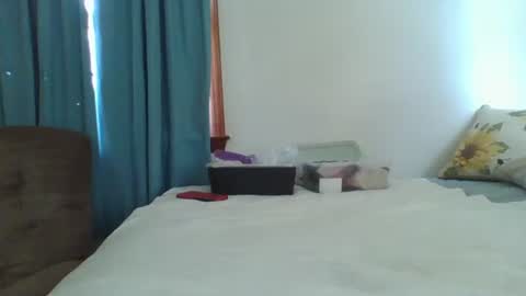 Jade and Thomas online show from 02/04/25, 04:18