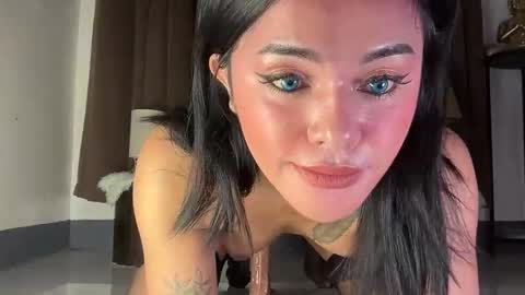 Slutty Lavinia online show from 03/19/26, 02:48
