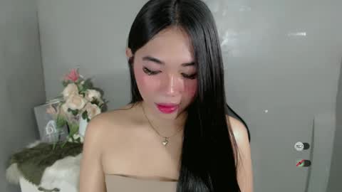 Snapshot of slutty_shanin chatting on 01/30/25, 01:55 SHANIN online show from 01/30/25, 01:55