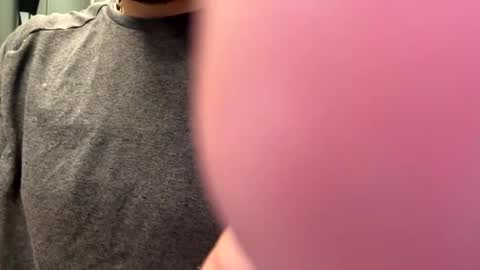 Snapshot of sluttygoodboy25 chatting on 12/07/24, 04:14 sluttygoodboy25 online show from 12/07/24, 04:14