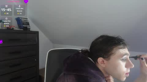 Natsu online show from 04/07/26, 04:51