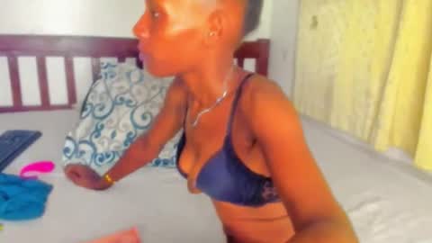 Sexyslutt online show from 11/04/25, 03:16