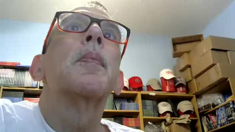Snapshot of sluttyslave81 chatting on 06/14/26, 02:19 sluttyslave81 online show from 06/14/26, 02:19